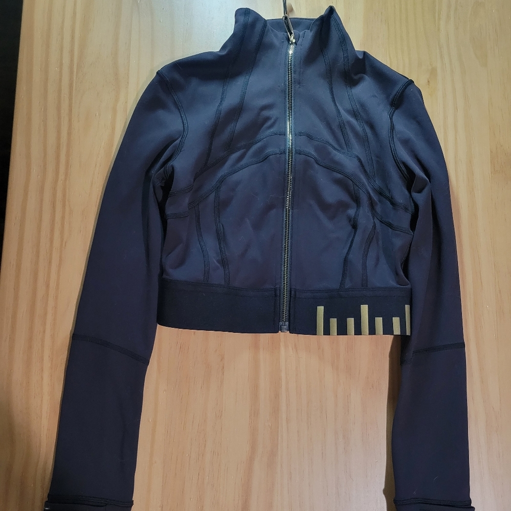 Lululemon Special Edition Cropped Define jacket